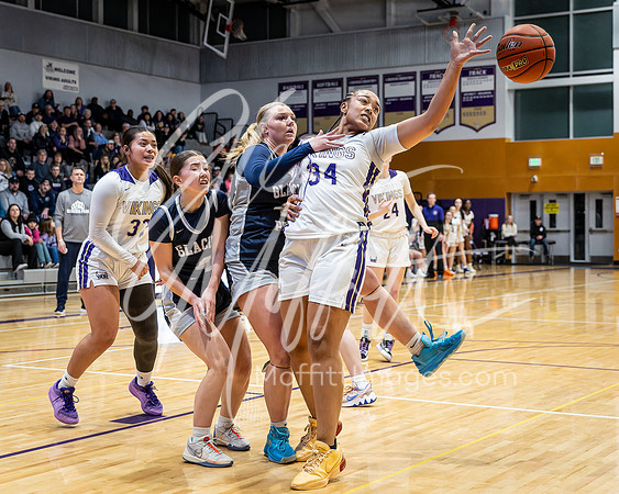 DP3_VNN_20240210_Lake_Stevens_v_Glacier_Peak_Girls_BB_0796-CR3