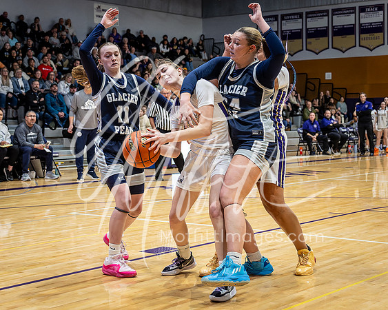 DP3_VNN_20240210_Lake_Stevens_v_Glacier_Peak_Girls_BB_0938-CR3