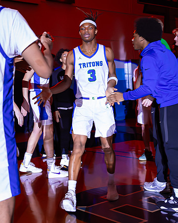 2025-02-22 Bellevue CC vs ECC BB_0508-20250222-DxO_DeepPRIME XD2s