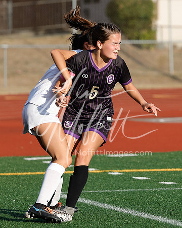 09.24.22 lincoln at Lk Stevens var Grl Socc gdm-7560