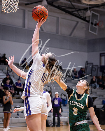 202-02-18 Redmond at Lake Stevens Girls BB Playoff_4163-20250218-DxO_DeepPRIME XD2s