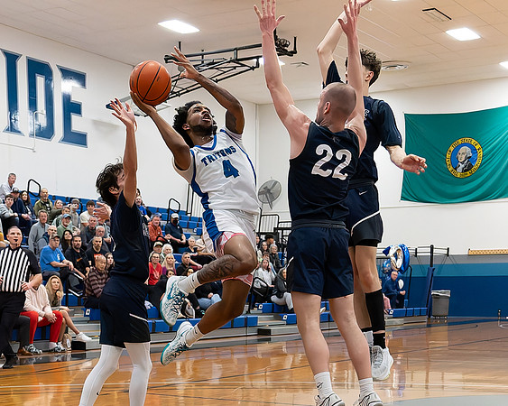 2025-02-22 Bellevue CC vs ECC BB_0980-20250222-DxO_DeepPRIME XD2s