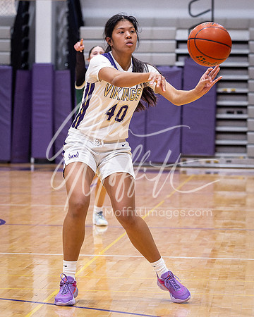 202-02-18 Redmond at Lake Stevens Girls BB Playoff_3381-20250218-DxO_DeepPRIME XD2s