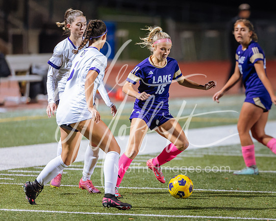 2024-10-22 Kamiak at LS Grls Var Soccer_1365-CR3