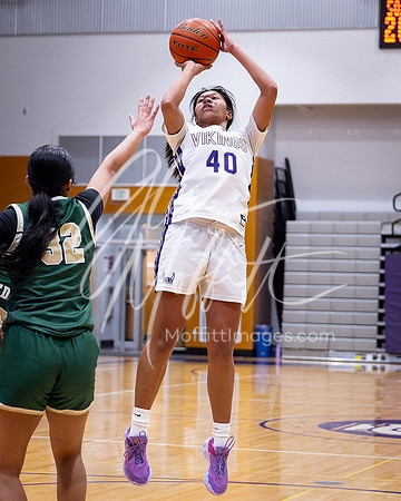 202-02-18 Redmond at Lake Stevens Girls BB Playoff_6645-20250218-DxO_DeepPRIME XD2s