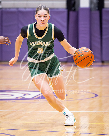 202-02-18 Redmond at Lake Stevens Girls BB Playoff_2369-20250218-DxO_DeepPRIME XD2s