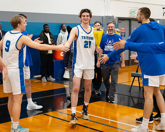 2025-02-22 Bellevue CC vs ECC BB_0334-20250222-DxO_DeepPRIME XD2s