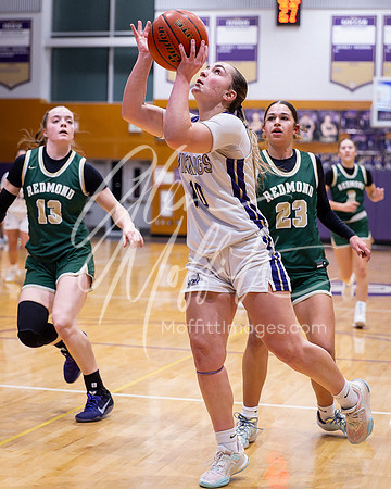 202-02-18 Redmond at Lake Stevens Girls BB Playoff_1171-20250218-DxO_DeepPRIME XD2s