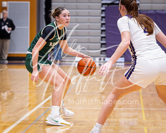 202-02-18 Redmond at Lake Stevens Girls BB Playoff_2961-20250218-DxO_DeepPRIME XD2s