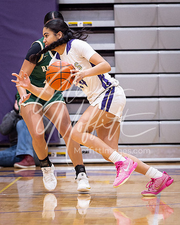 202-02-18 Redmond at Lake Stevens Girls BB Playoff_1713-20250218-DxO_DeepPRIME XD2s
