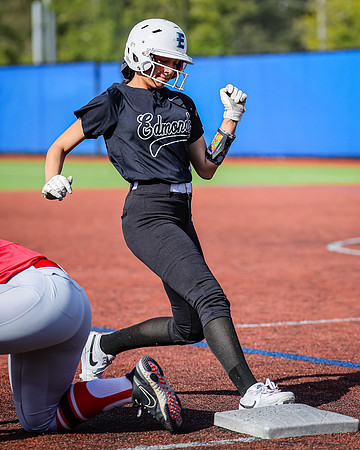 Edmonds_College_v_Skagit_2024_05_01_Softball_0752