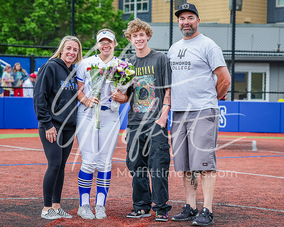 Edmonds_College_v_Olympic_2024_05_03_Softball_0613