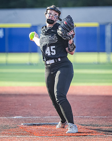 Edmonds_College_v_Skagit_2024_05_01_Softball_1363