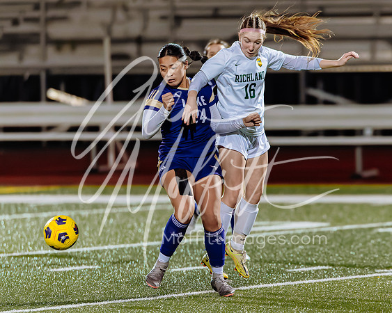 11-13-24 Richland at Lake Stevens Girls Soccer Playoff_1566-122