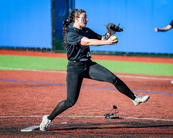 Edmonds_College_v_Skagit_2024_05_01_Softball_0934