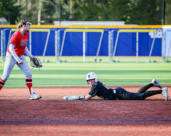 Edmonds_College_v_Skagit_2024_05_01_Softball_1467