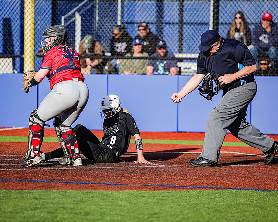 Edmonds_College_v_Skagit_2024_05_01_Softball_1140