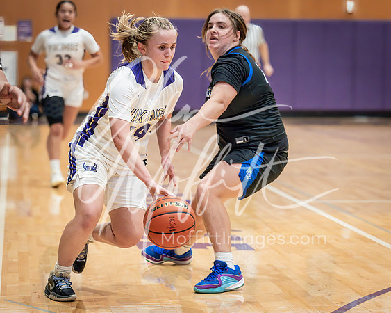 2024-12-04 Shorewood at LS Grls BB_0956-Edit
