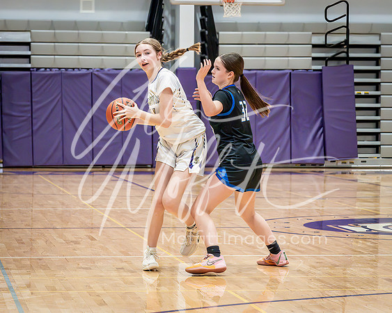 2024-12-04 Shorewood at LS Grls BB_0078-Edit