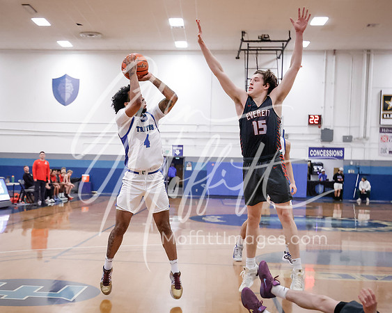 2024-01-08 Everett vs Edmonds College Mens Basketball_3588-Edit