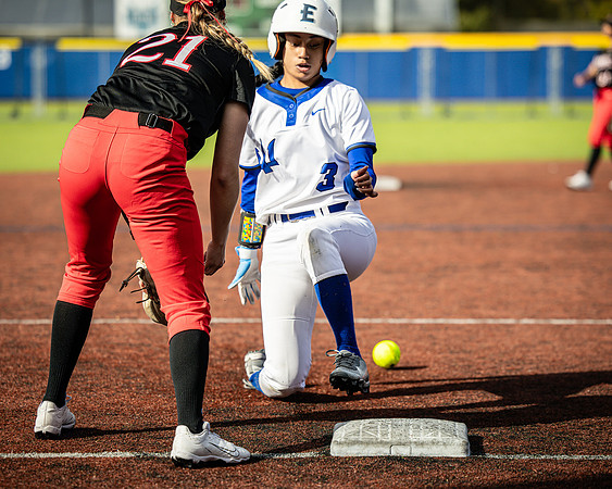 2025-04-02 Olympic CC vs ECC Softball_3264-Edit