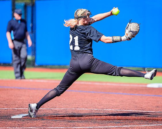 Edmonds_College_v_Skagit_2024_05_01_Softball_0320