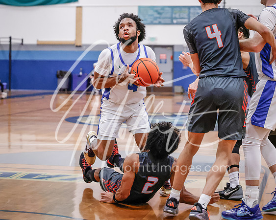 2024-01-08 Everett vs Edmonds College Mens Basketball_3354-Edit