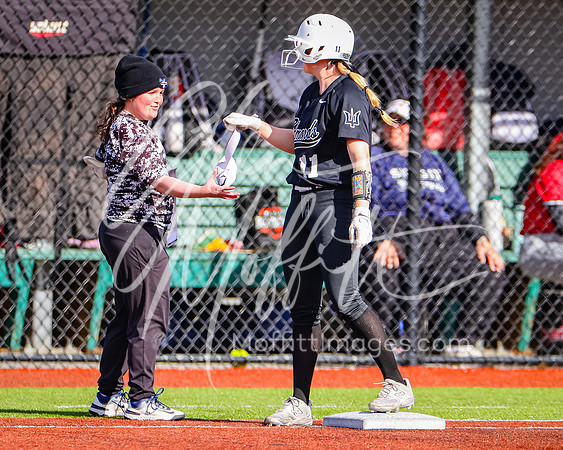 Edmonds_College_v_Skagit_2024_05_01_Softball_1856