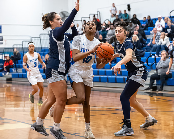 2025-02-22 Bellevue CC vs ECC BB_2442-20250222-DxO_DeepPRIME XD2s