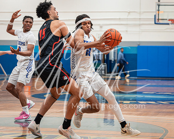DxO_DeepPRIMEXD_ECC_20240207_Edmonds_College_v_Everett_CC_BB_8065-CR3