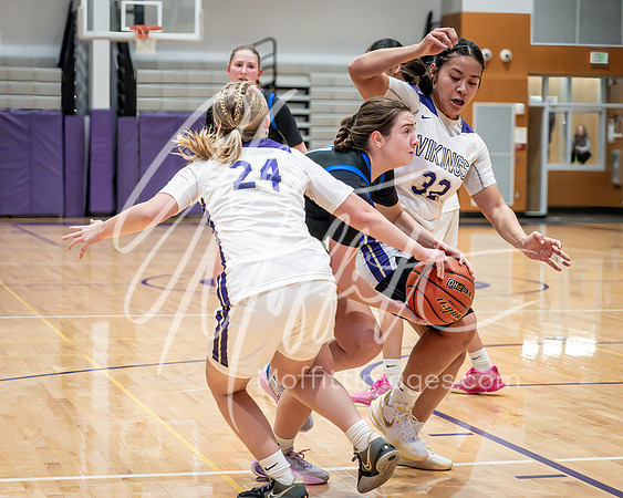2024-12-04 Shorewood at LS Grls BB_2129-Edit