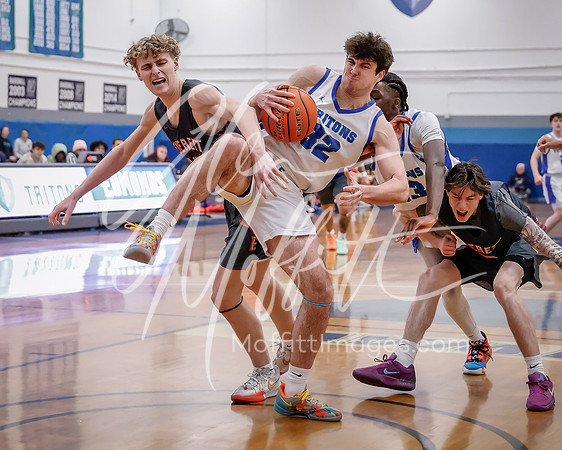 2024-01-08 Everett vs Edmonds College Mens Basketball_3959-Edit