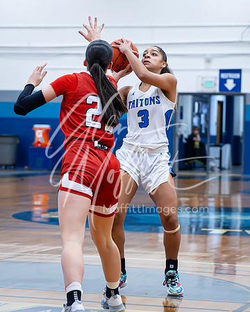 DxO_DeepPRIMEXD_ECC_20240120_Edmonds_College_v_Skagit_BB_0327-CR3