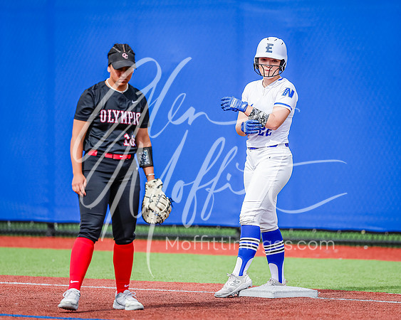 Edmonds_College_v_Olympic_2024_05_03_Softball_0210
