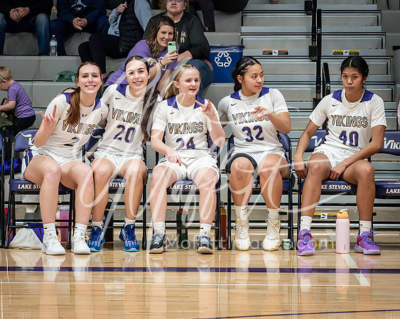 2024-12-04 Shorewood at LS Grls BB_0138-Edit