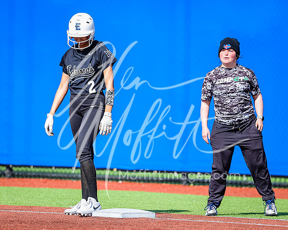 Edmonds_College_v_Skagit_2024_05_01_Softball_0390