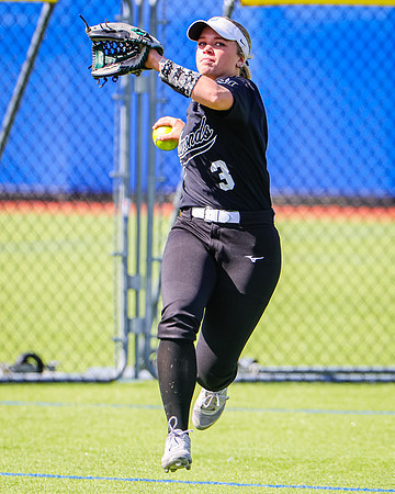 Edmonds_College_v_Skagit_2024_05_01_Softball_1673