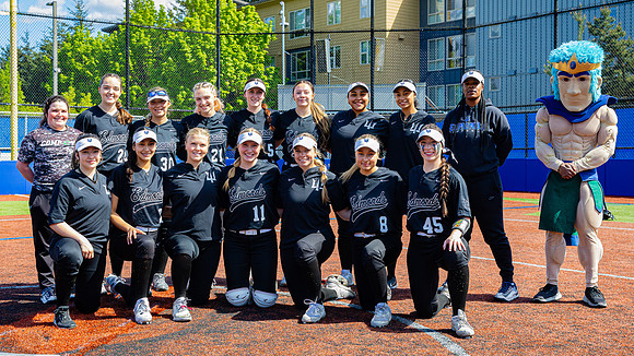 Edmonds_College_v_Skagit_2024_05_01_Softball_1664-Edit