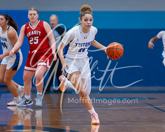 DxO_DeepPRIMEXD_ECC_20240120_Edmonds_College_v_Skagit_BB_2815-CR3