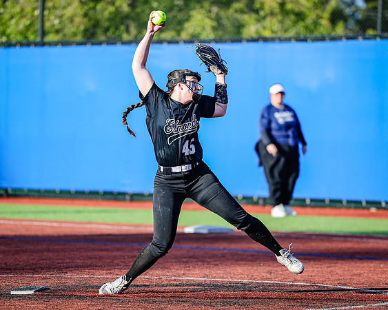 Edmonds_College_v_Skagit_2024_05_01_Softball_1324