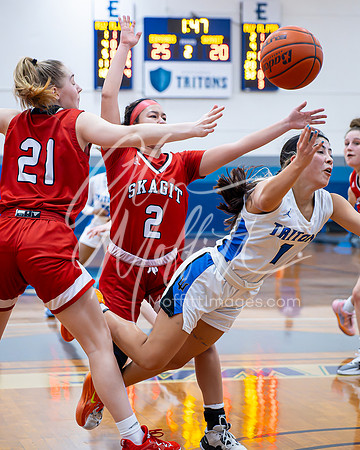 DxO_DeepPRIMEXD_ECC_20240120_Edmonds_College_v_Skagit_BB_0207-CR3